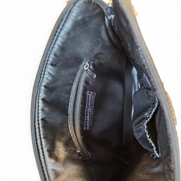 Earthsquared Plaid Crossbody Bag โ Grey & Cream ๐ค๐ฉถ - Picture 7 of 8